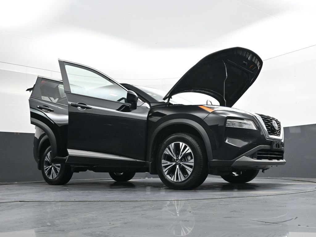 Used 2023 Nissan Rogue SV image 48