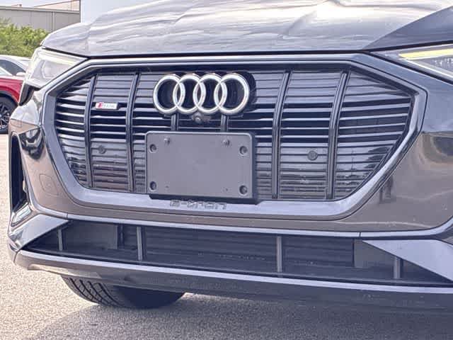 Used 2022 Audi e-tron Premium AWD/4WD image 12