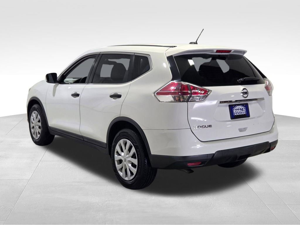 Used 2016 Nissan Rogue S FWD image 17