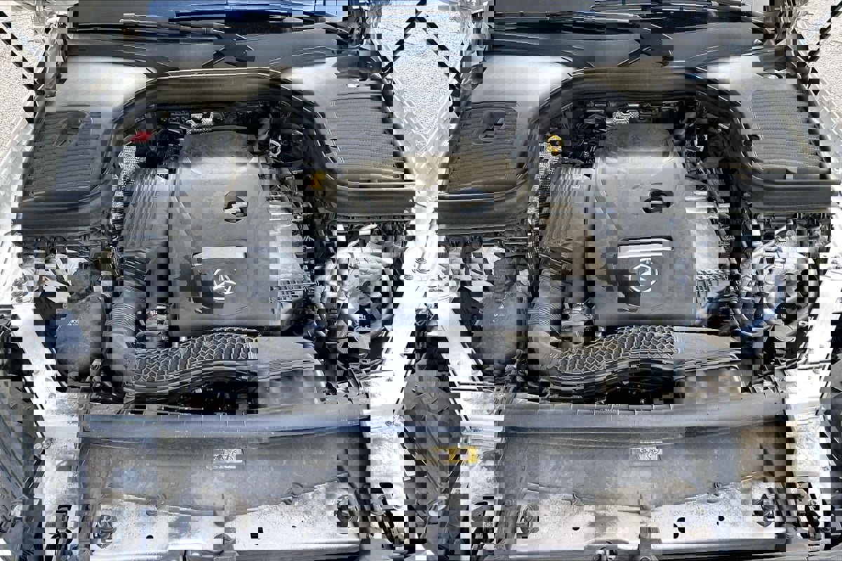 Used 2018 Mercedes-Benz GLC 300 SUV image 10