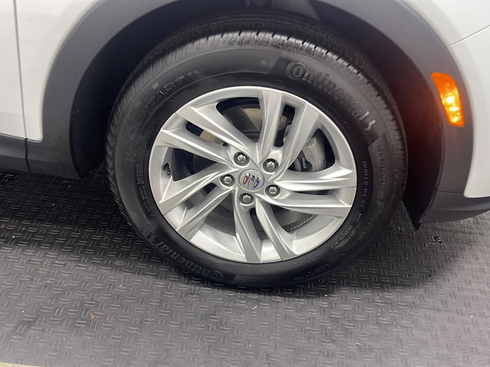 Used 2025 Buick Envista Preferred w/ Convenience I Package FWD image 23