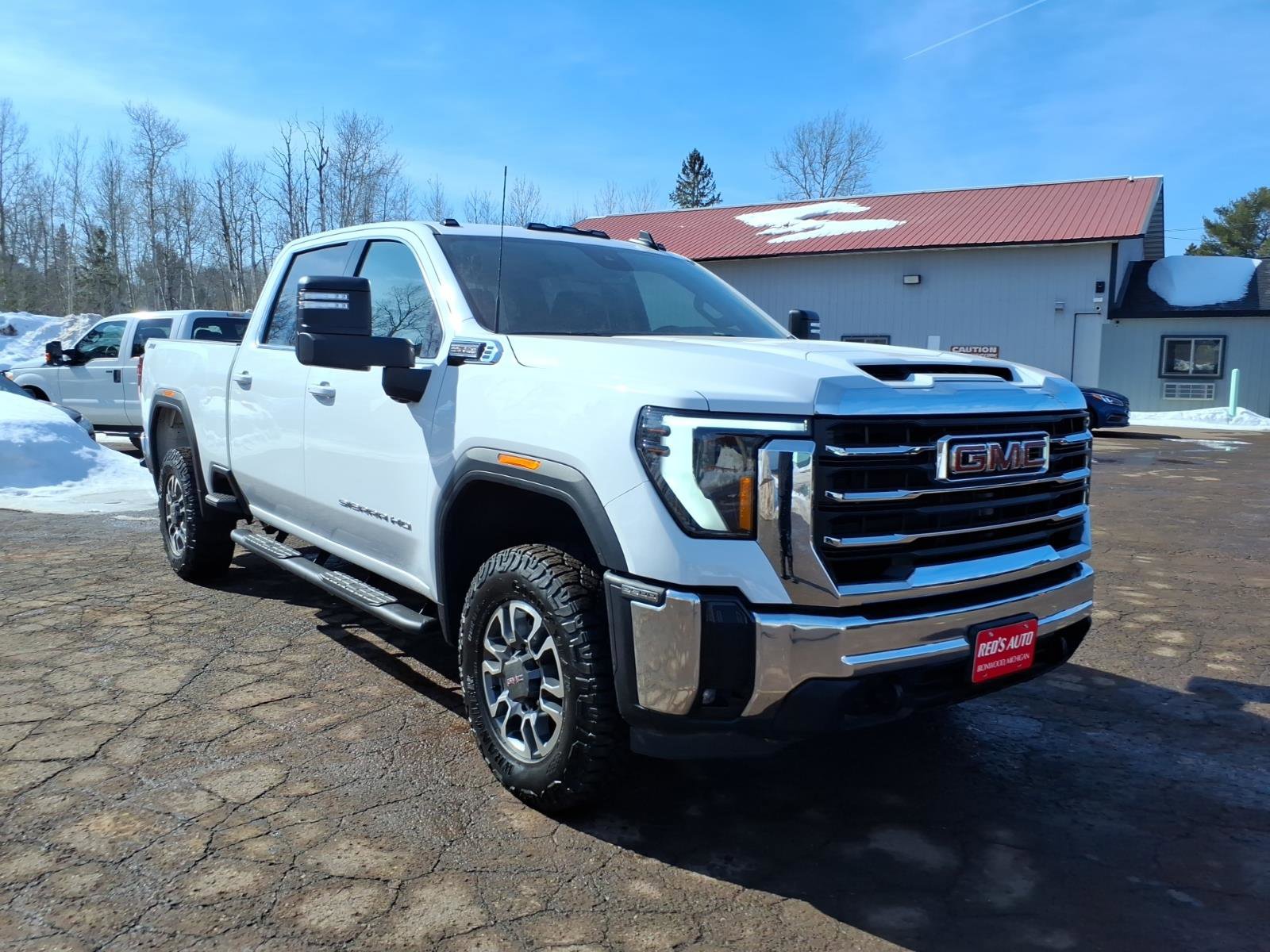 Used 2024 GMC Sierra 2500 SLE w/ SLE Convenience Package AWD/4WD image 8