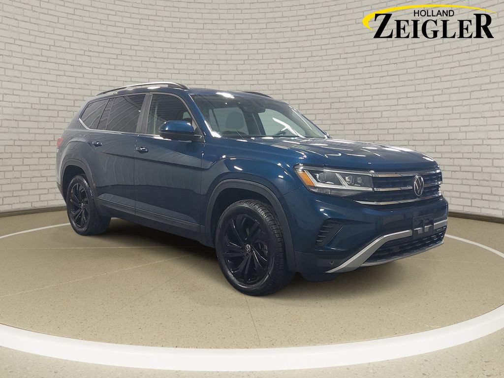 Used 2022 Volkswagen Atlas SE w/ Panoramic Sunroof Package AWD/4WD image 3