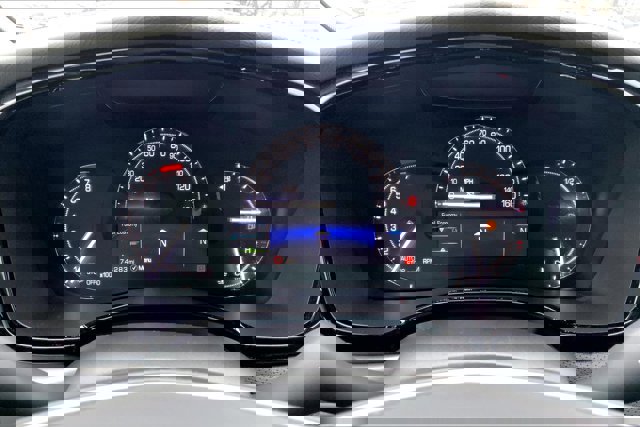 Used 2018 Cadillac XT5 Luxury w/ Driver Awareness Package image 20