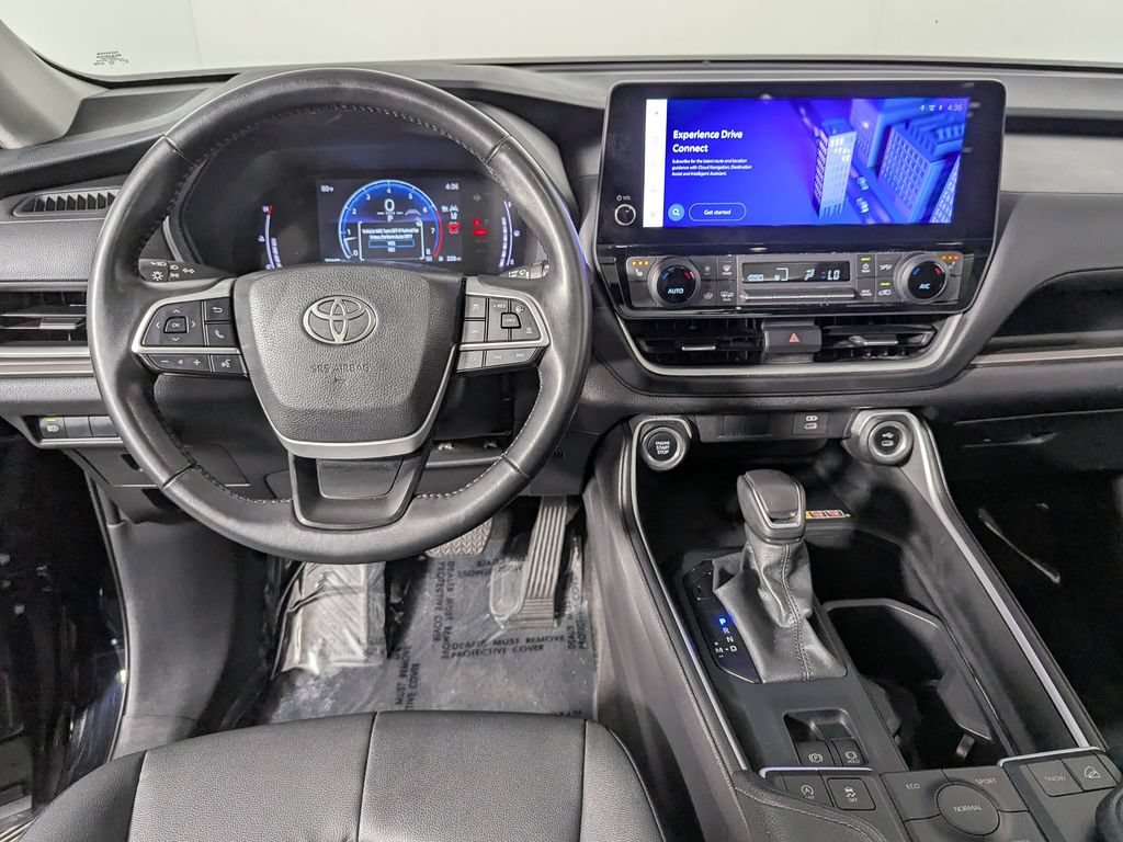 Used 2025 Toyota Grand Highlander AWD image 20