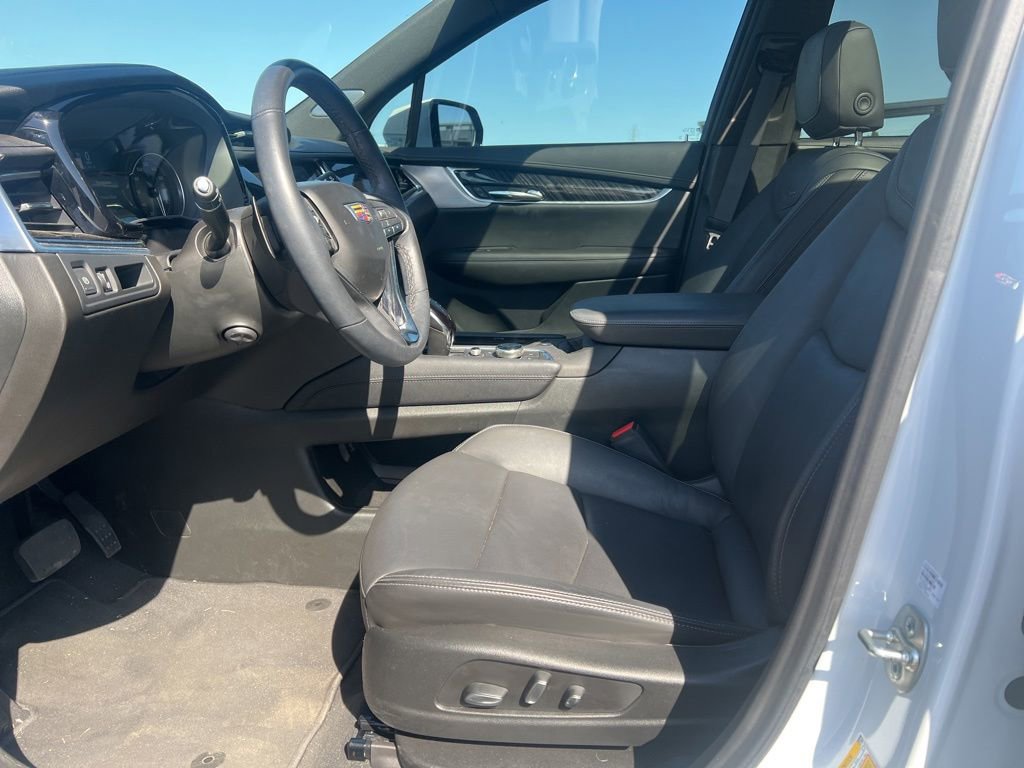 Certified 2024 Cadillac XT6 Premium Luxury FWD image 13