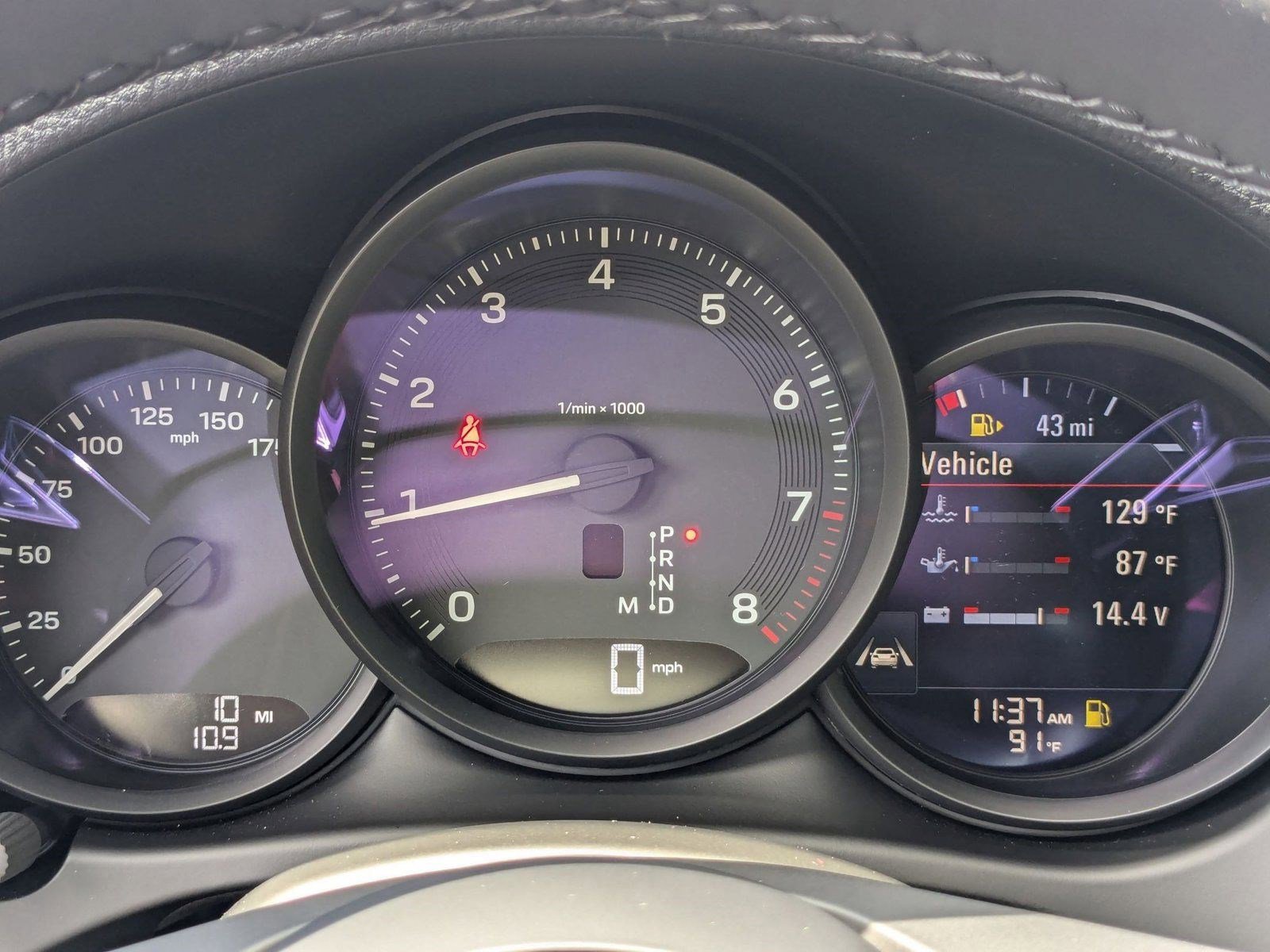 Certified 2025 Porsche Macan image 17