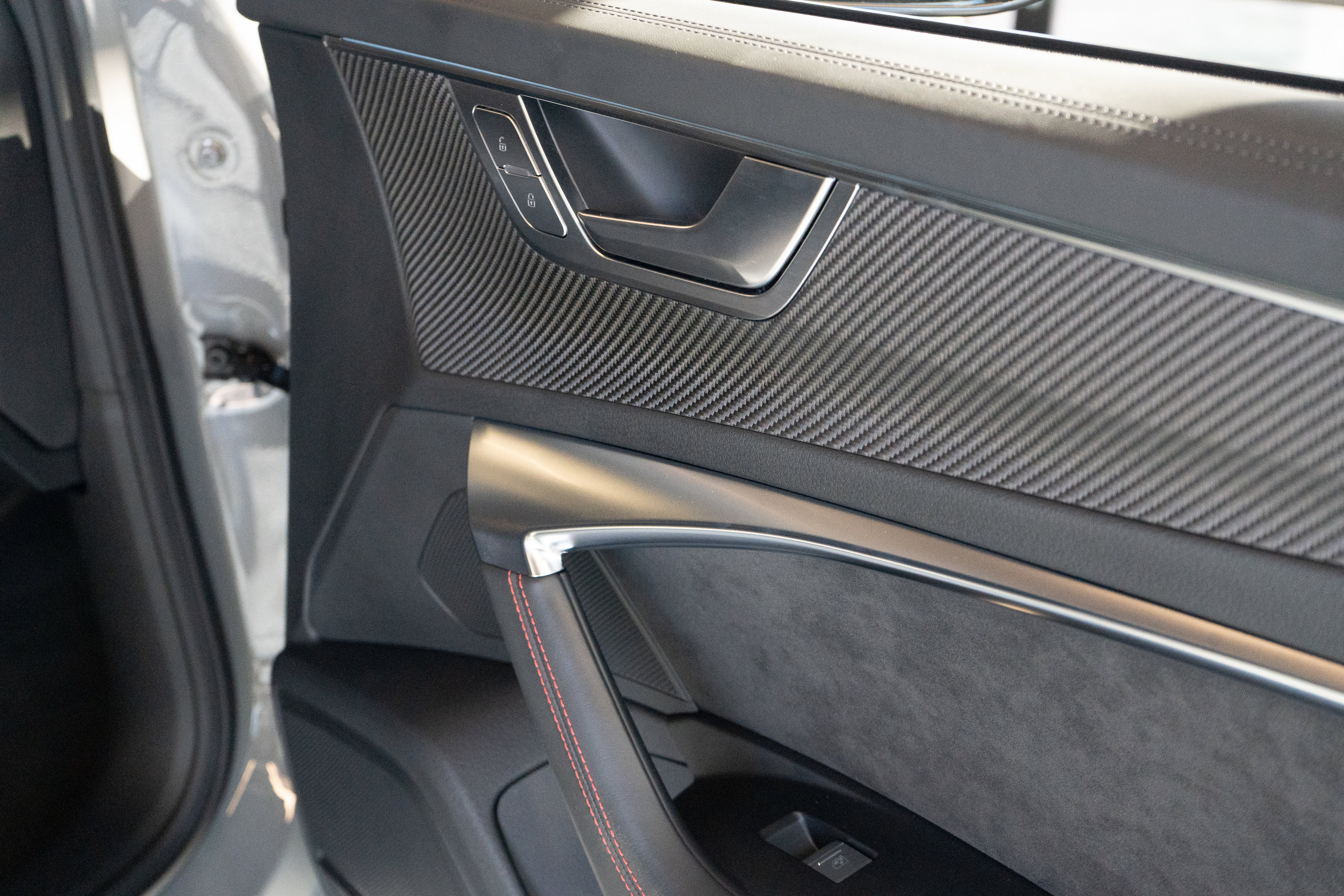 Used 2021 Audi RS 6 AWD/4WD image 34