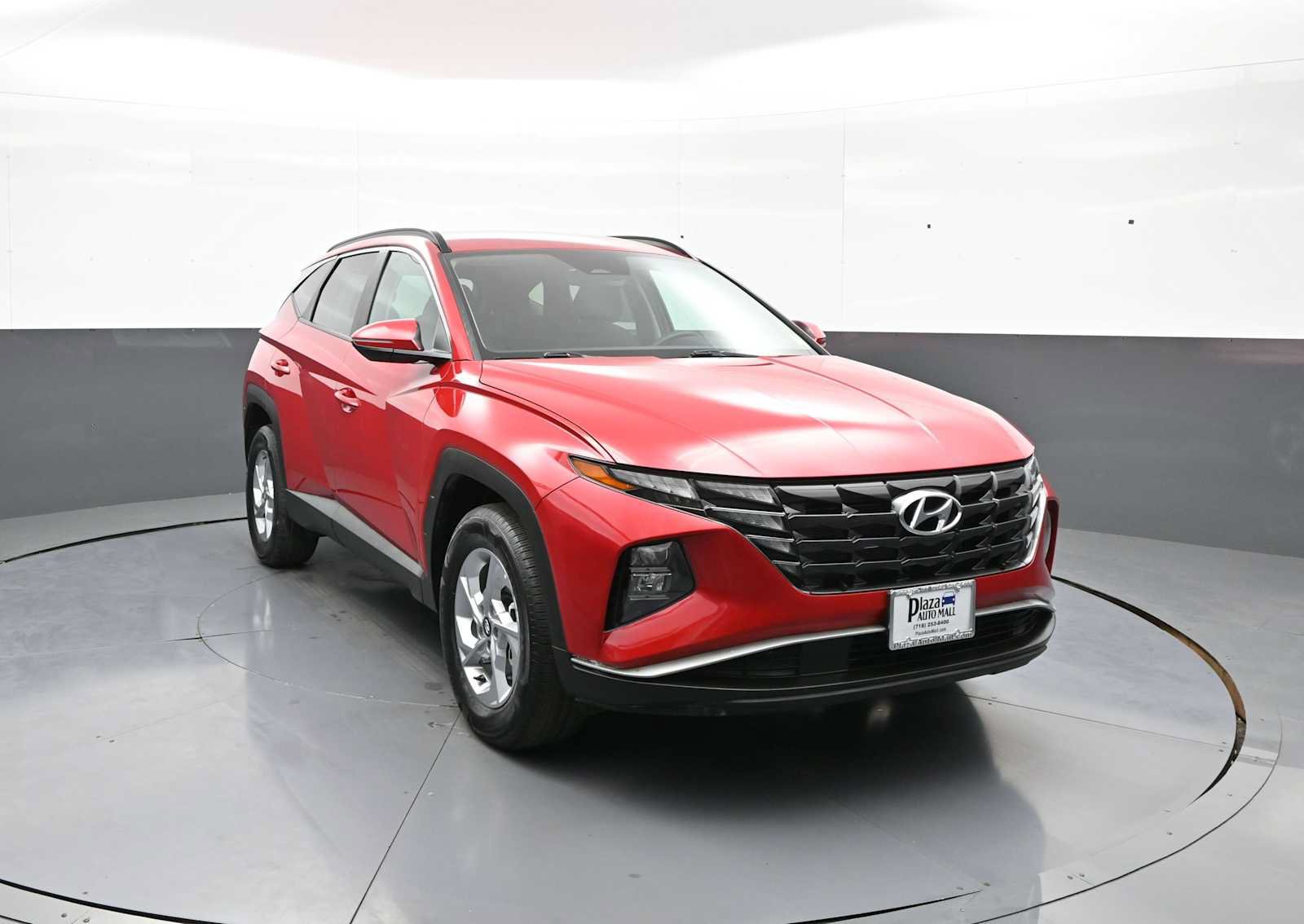Certified 2023 Hyundai Tucson SEL AWD/4WD image 2