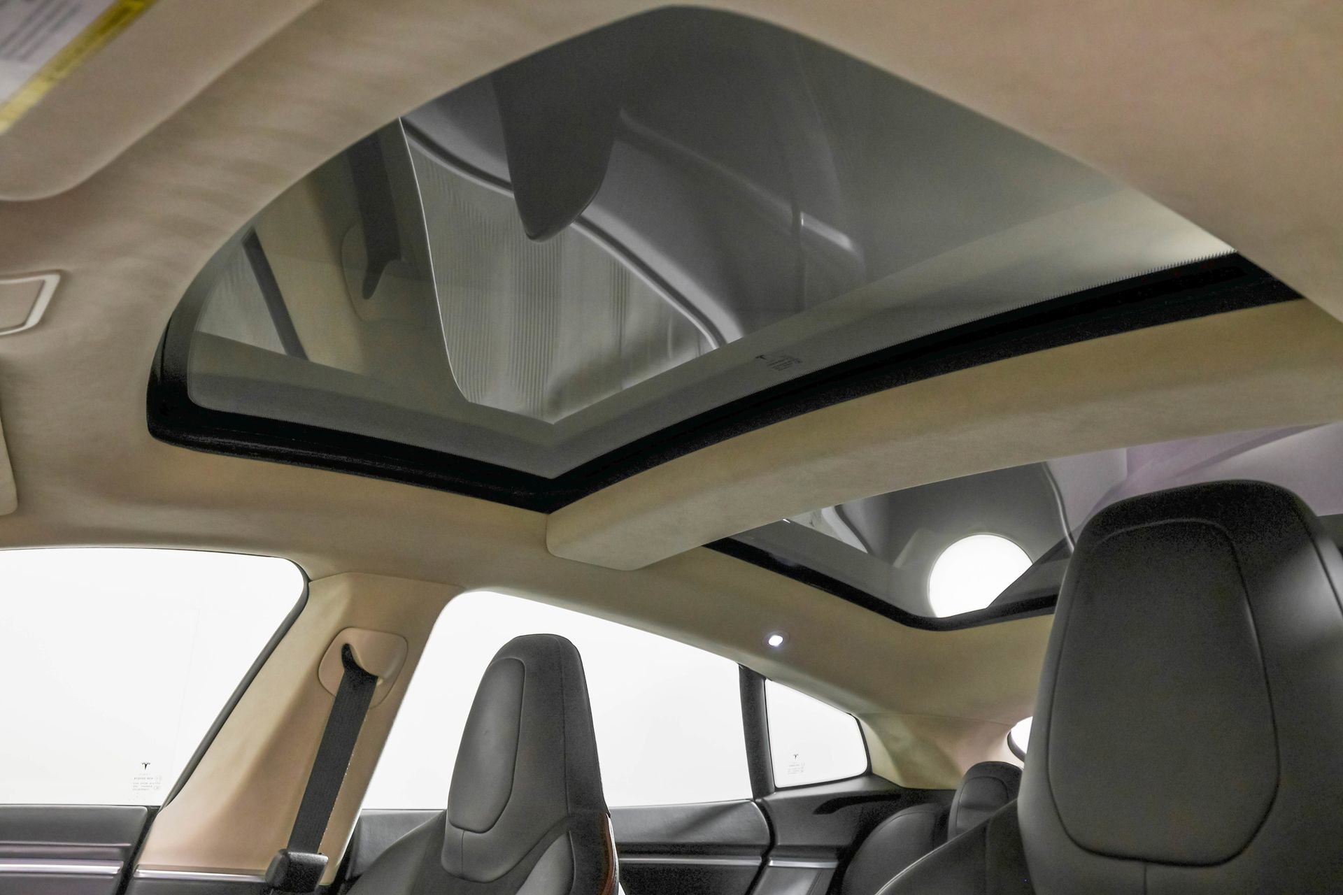 Used 2014 Tesla Model S RWD image 30