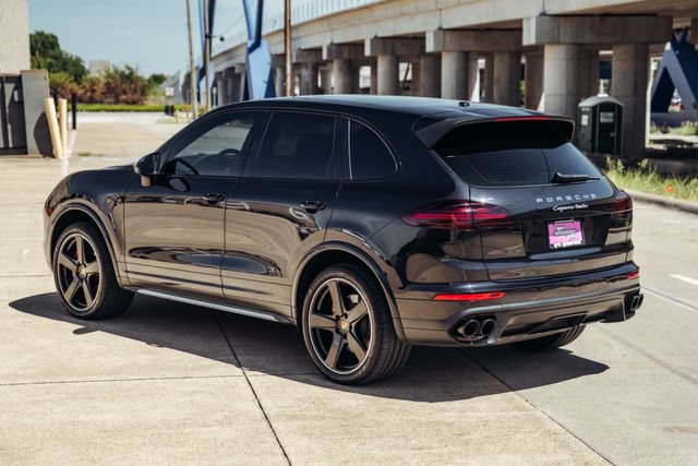 Used 2016 Porsche Cayenne Turbo AWD/4WD image 43