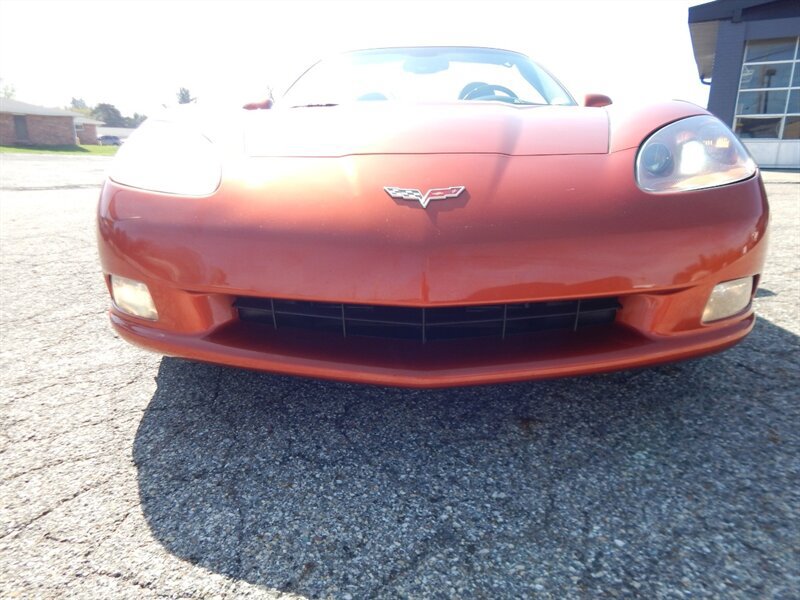 Used 2005 Chevrolet Corvette Convertible w/ Preferred Equipment Group RWD image 5