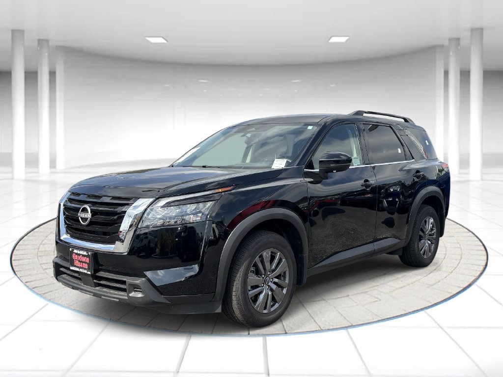 Certified 2025 Nissan Pathfinder SV FWD image 1