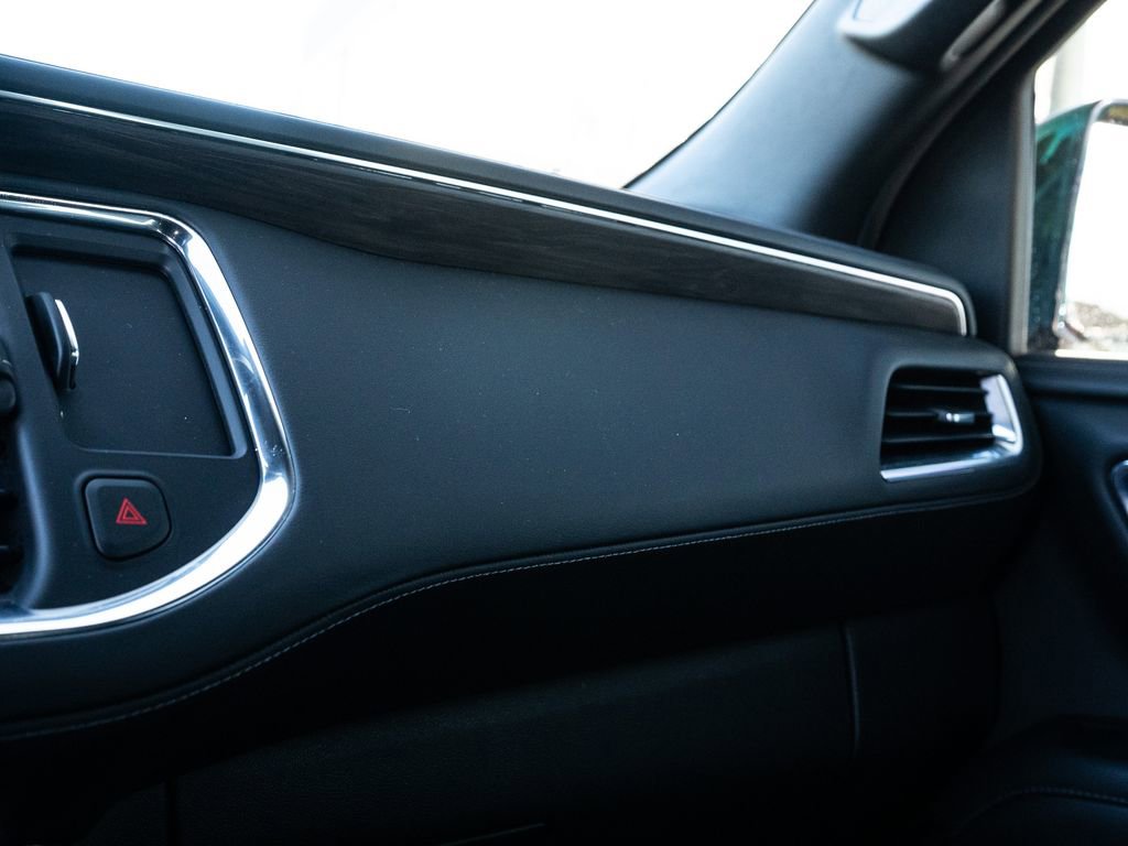 Used 2022 Chevrolet Tahoe Z71 w/ Luxury Package image 40