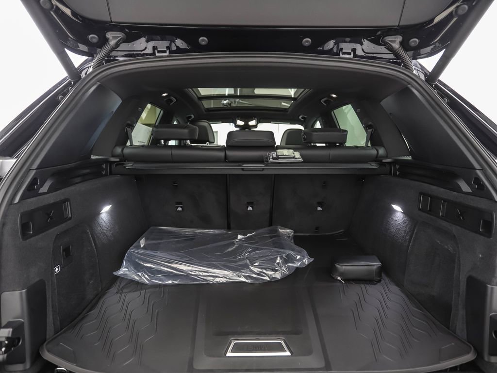 New 2026 BMW X5 xDrive40i w/ M Sport Package image 24