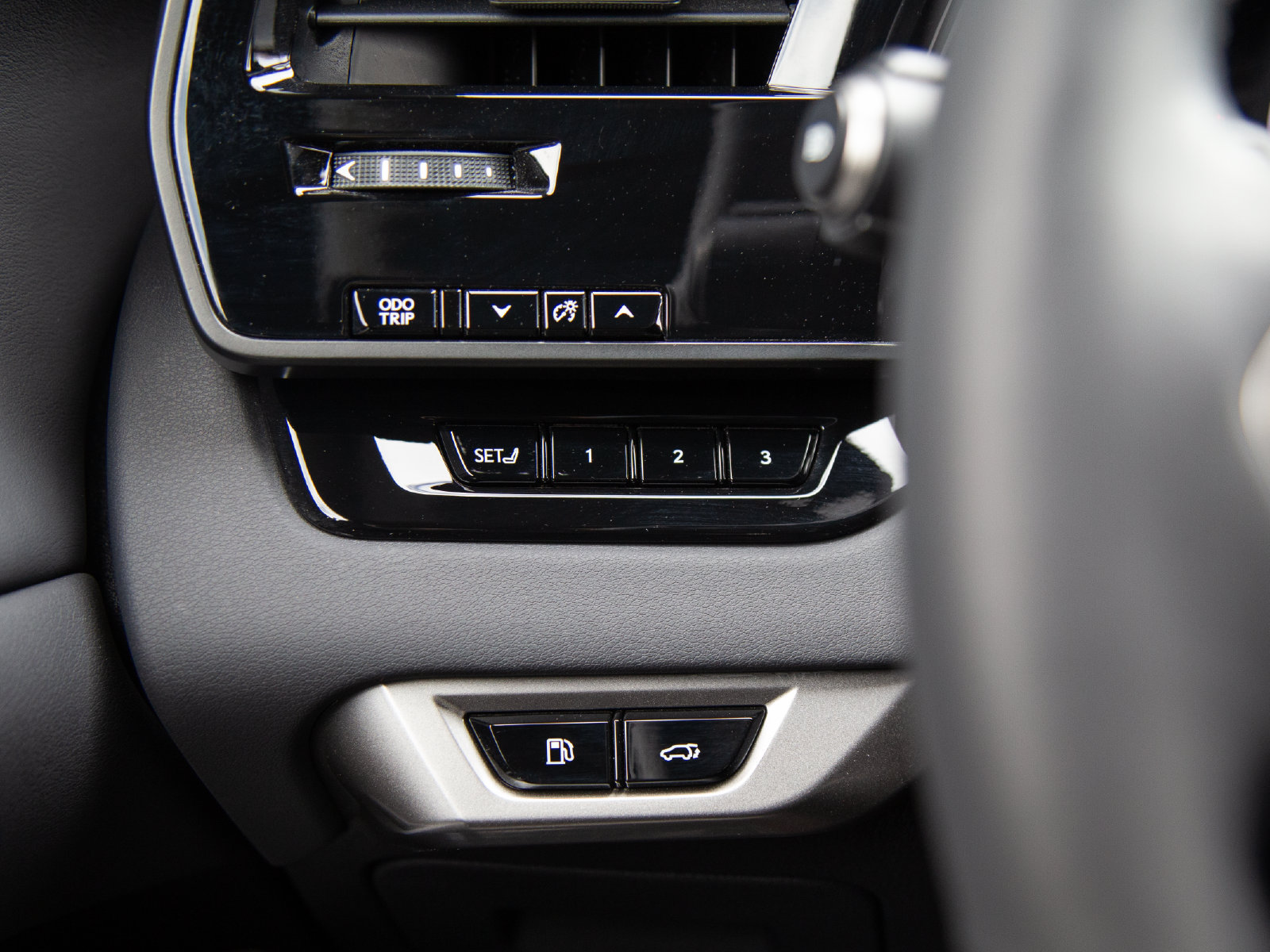 Used 2023 Lexus RX 350 Premium Plus w/ Cold Area Package FWD image 26