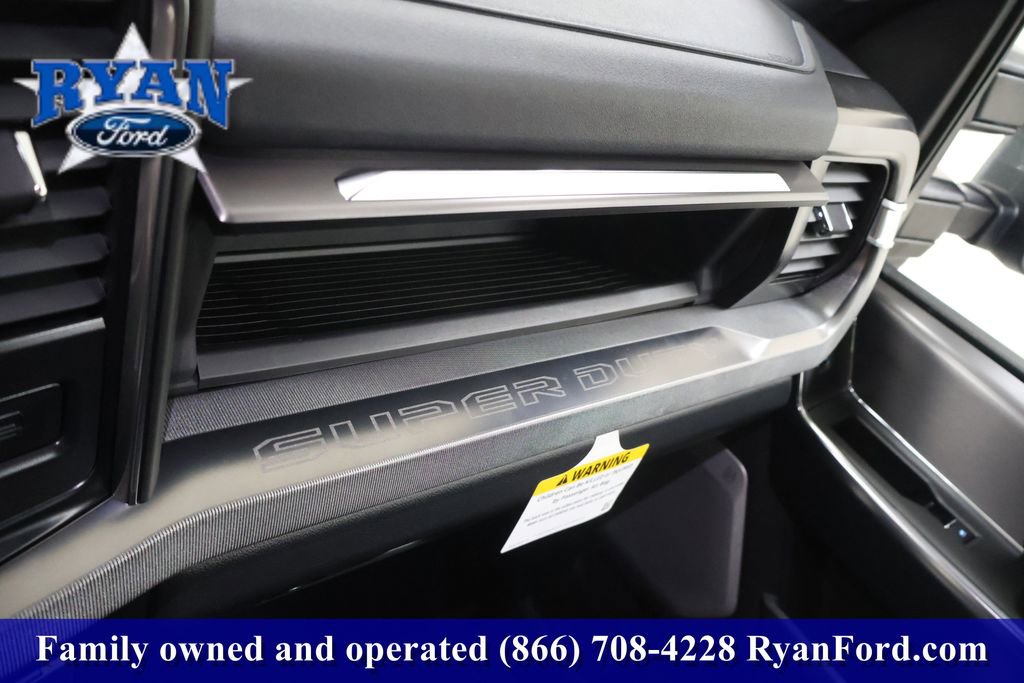 New 2026 Ford F250 Platinum w/ FX4 Off-Road Package image 27