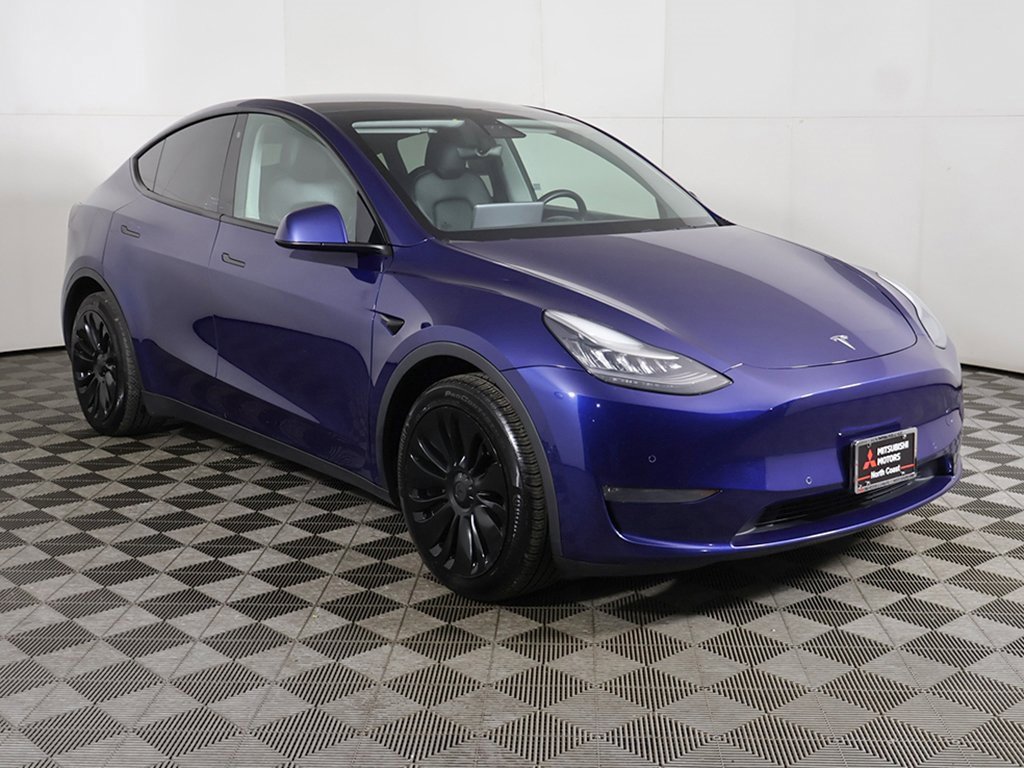 Used 2020 Tesla Model Y Long Range image 2