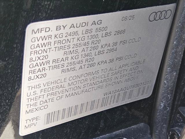 Used 2025 Audi Q5 Premium AWD/4WD image 30