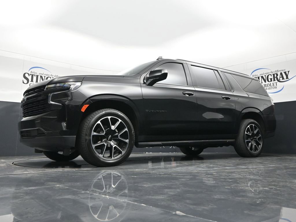 Used 2023 Chevrolet Suburban RST AWD/4WD image 19