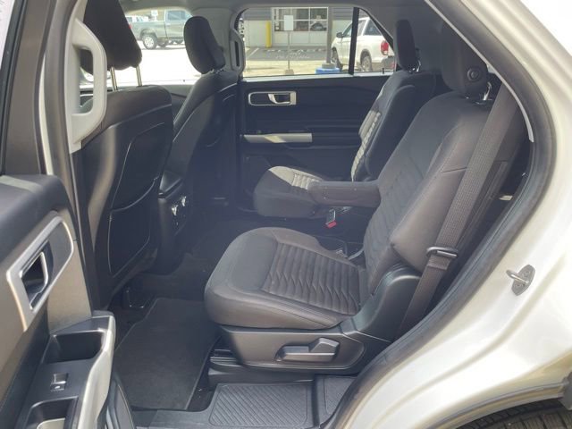Certified 2020 Ford Explorer XLT w/ Comfort Package AWD/4WD image 30