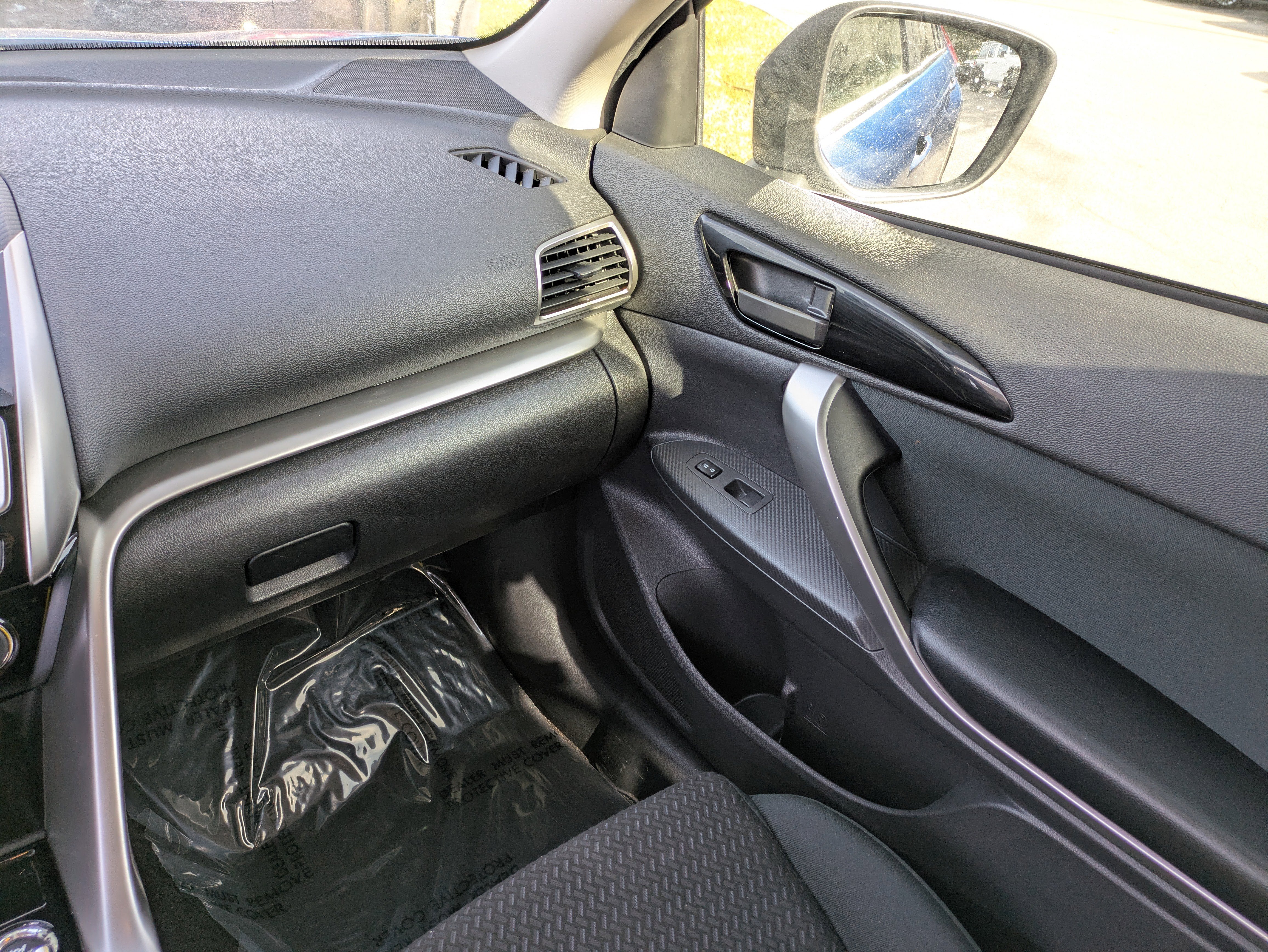 Used 2018 Mitsubishi Eclipse Cross LE image 18