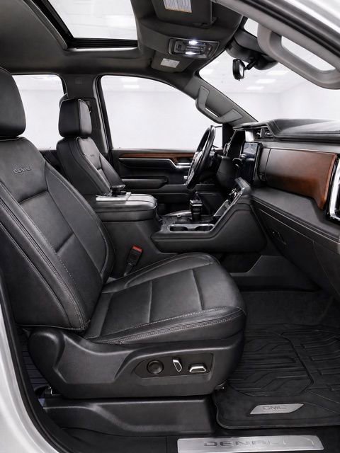 Used 2023 GMC Sierra 1500 Denali w/ Denali Reserve Package AWD/4WD image 16