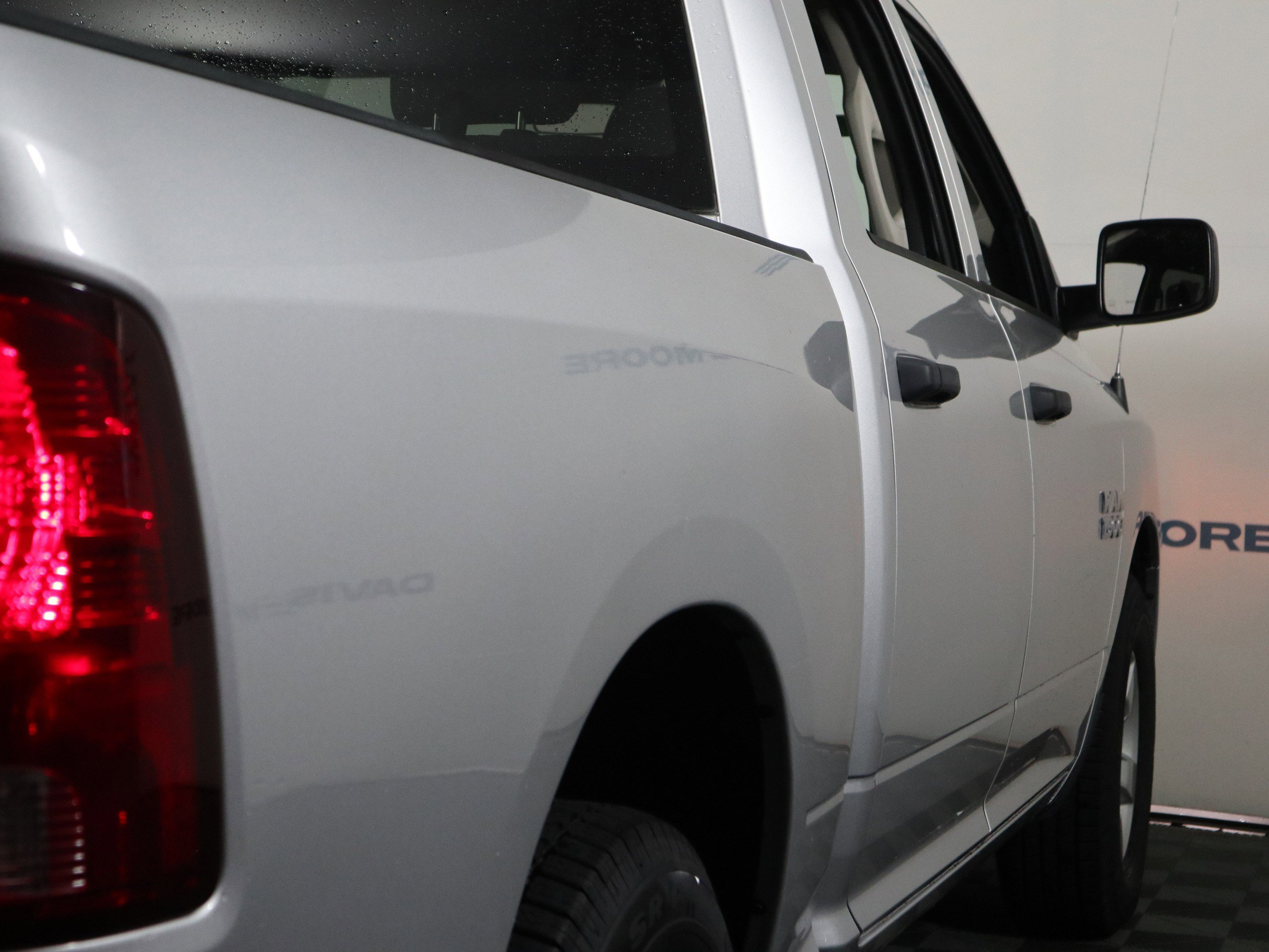 Used 2017 RAM 1500 Express image 5