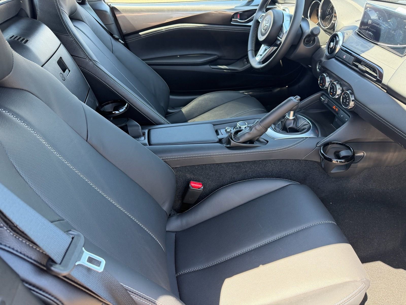 New 2026 MAZDA MX-5 Miata RF Grand Touring w/ Weather Package RWD image 12