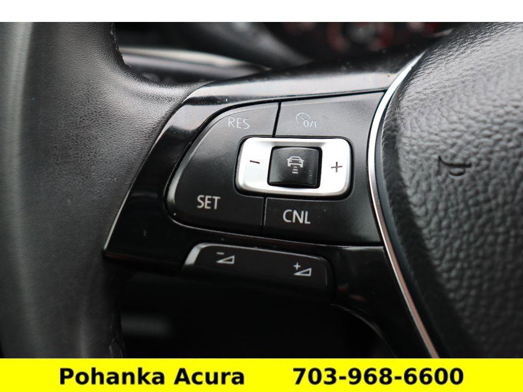 Used 2021 Volkswagen Passat 2.0T SE image 13