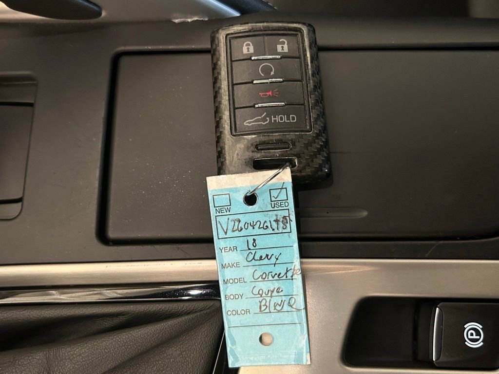 Used 2018 Chevrolet Corvette Stingray Coupe w/ Carbon Flash Badge Package RWD image 40