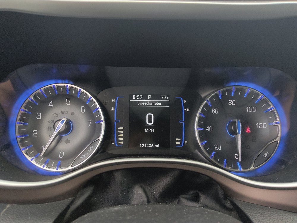 Used 2021 Chrysler Voyager Lxi FWD image 23
