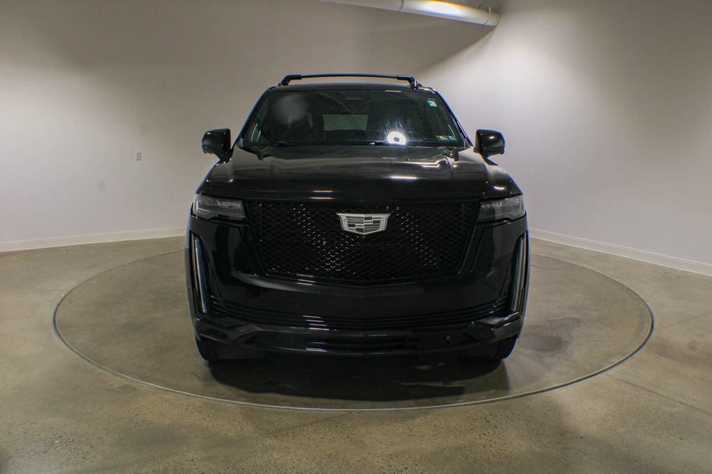 Used 2022 Cadillac Escalade ESV Sport Platinum w/ LPO, ONYX Package AWD/4WD image 2