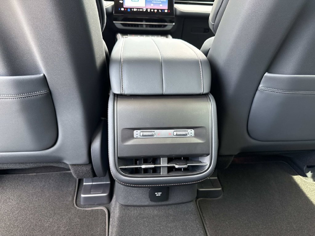New 2026 Lincoln Nautilus Reserve AWD/4WD image 16