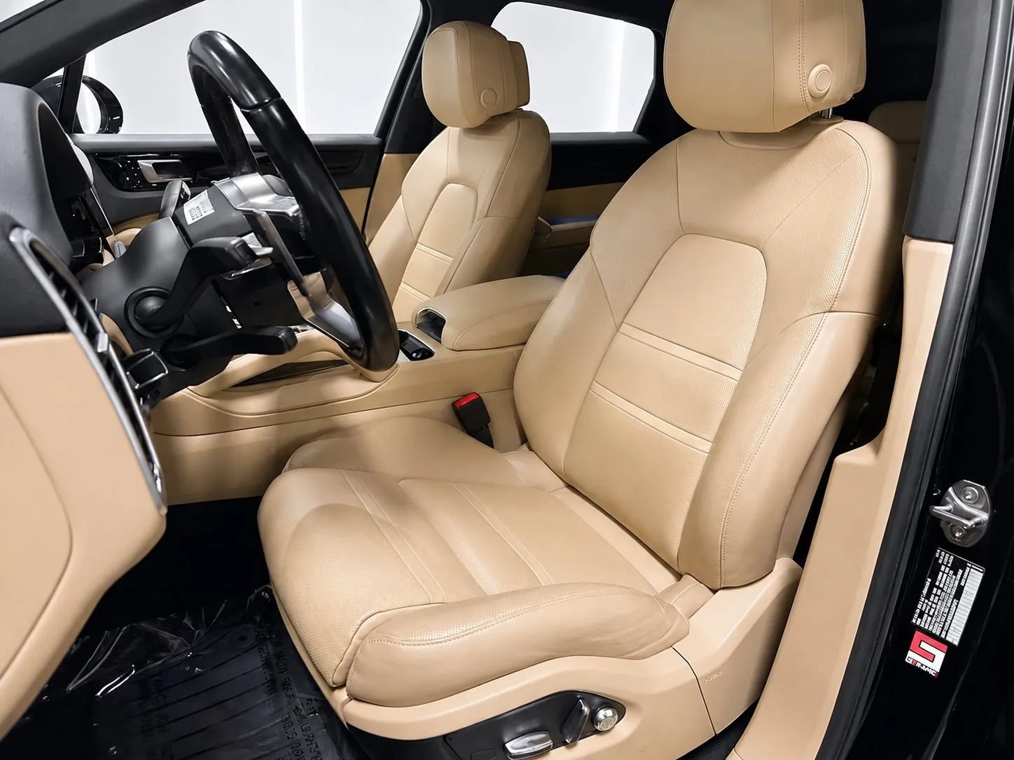 Used 2019 Porsche Cayenne AWD/4WD image 11