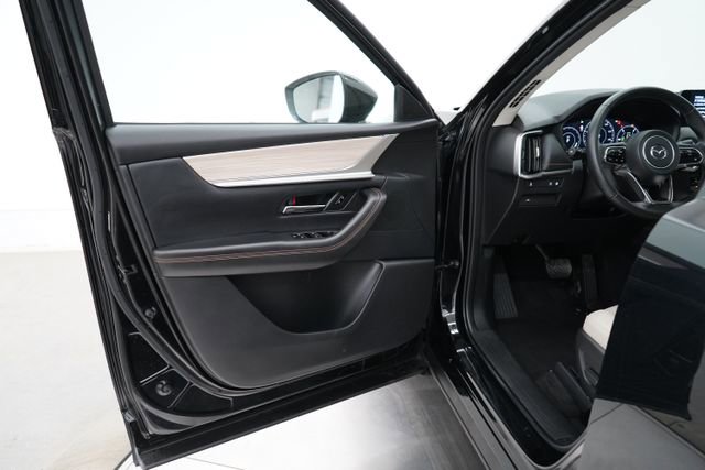 Used 2024 MAZDA CX-90 Plug-In Hybrid w/ Preferred image 33