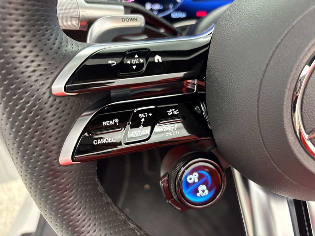 Used 2023 Mercedes-Benz SL 55 AMG 4MATIC image 53