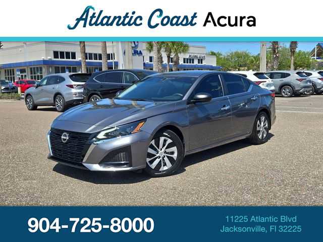 Used 2024 Nissan Altima 2.5 S FWD image 1