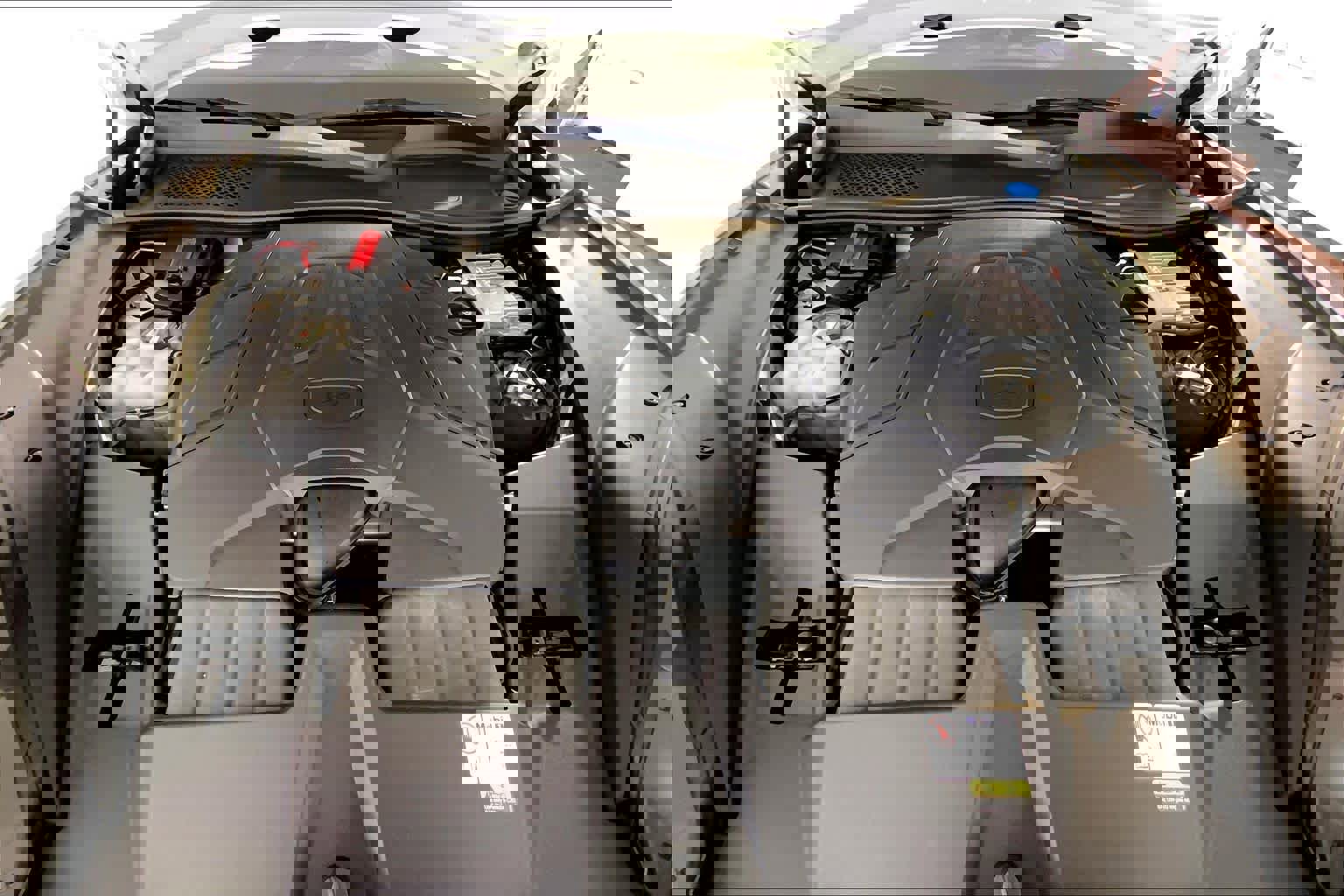 Used 2024 Porsche Cayenne Coupe image 32