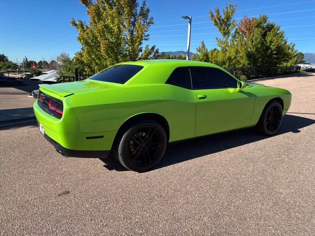 Used 2015 Dodge Challenger R/T w/ Quick Order Package 22B R/T RWD image 7