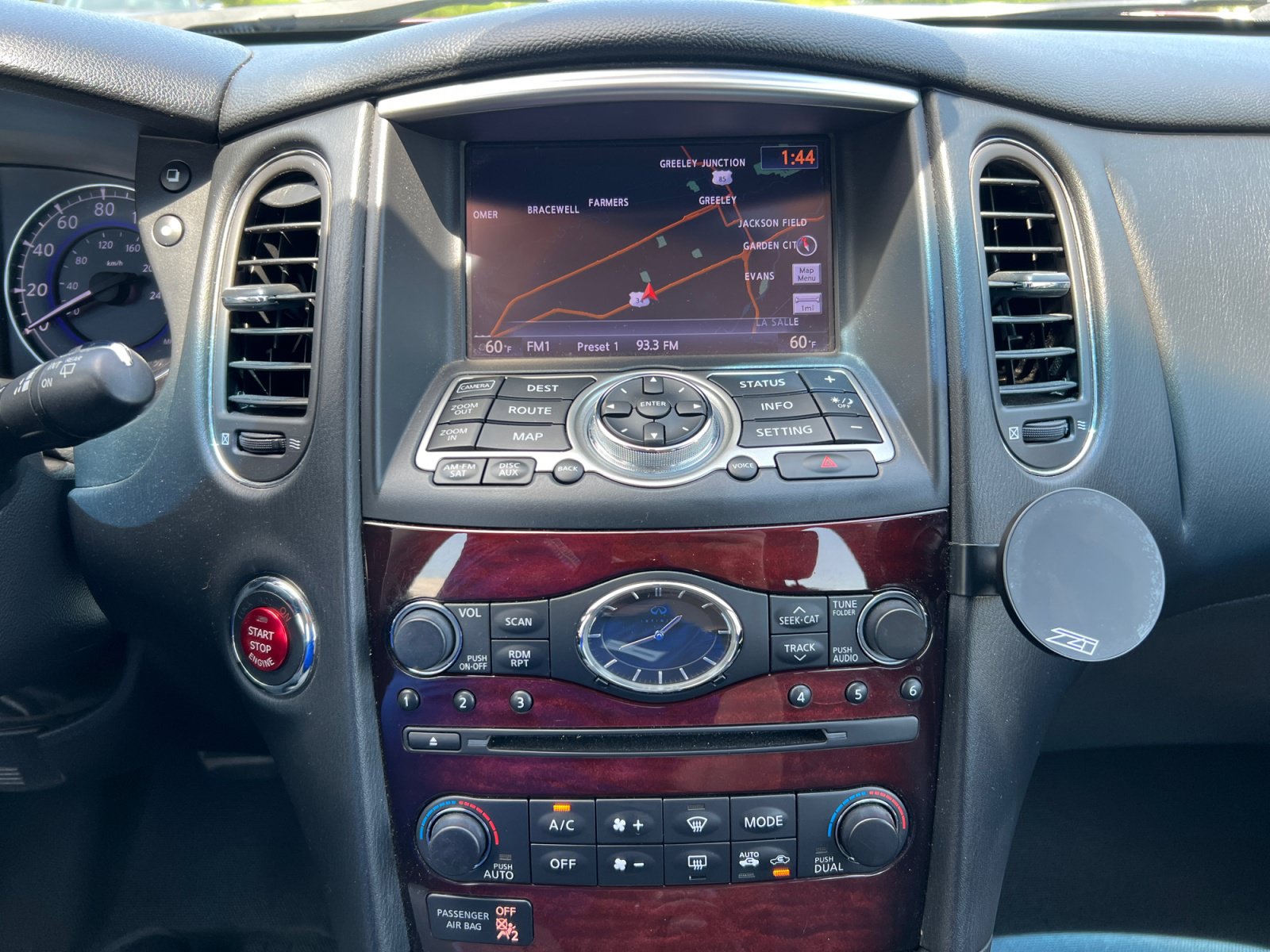 Used 2016 INFINITI QX50 AWD w/ Premium Plus Package image 12