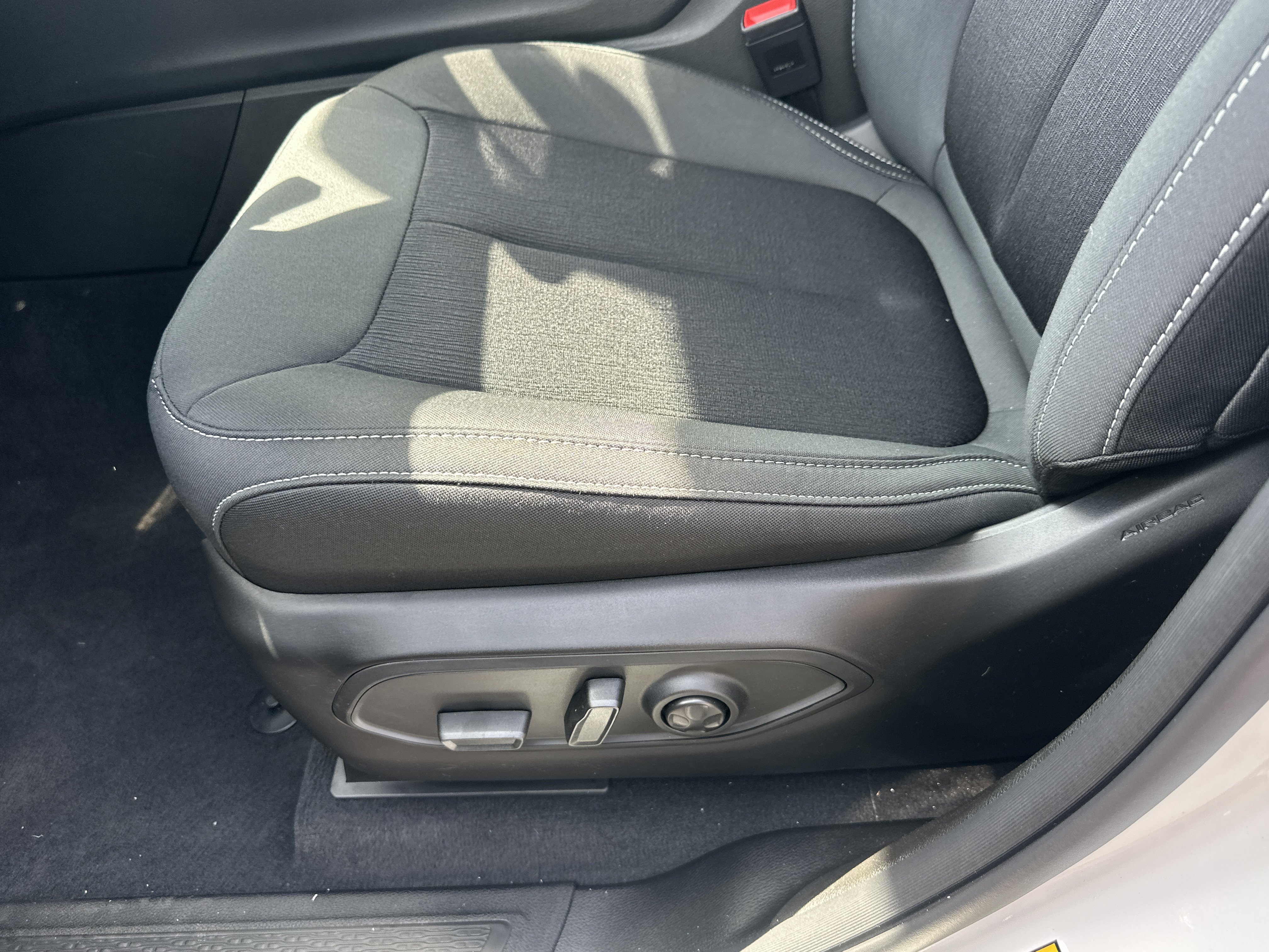 New 2026 Jeep Grand Cherokee Laredo AWD/4WD image 22