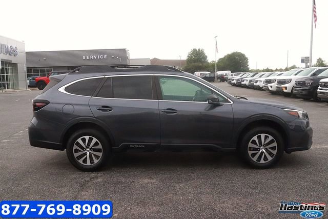 Used 2022 Subaru Outback Premium AWD/4WD image 4