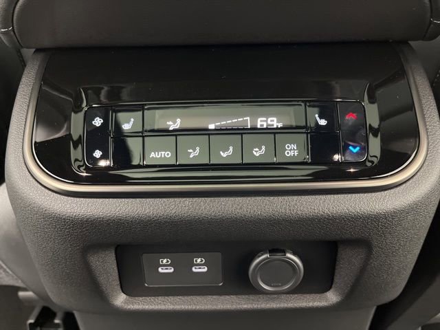 New 2026 Nissan Armada PRO-4X AWD/4WD image 46