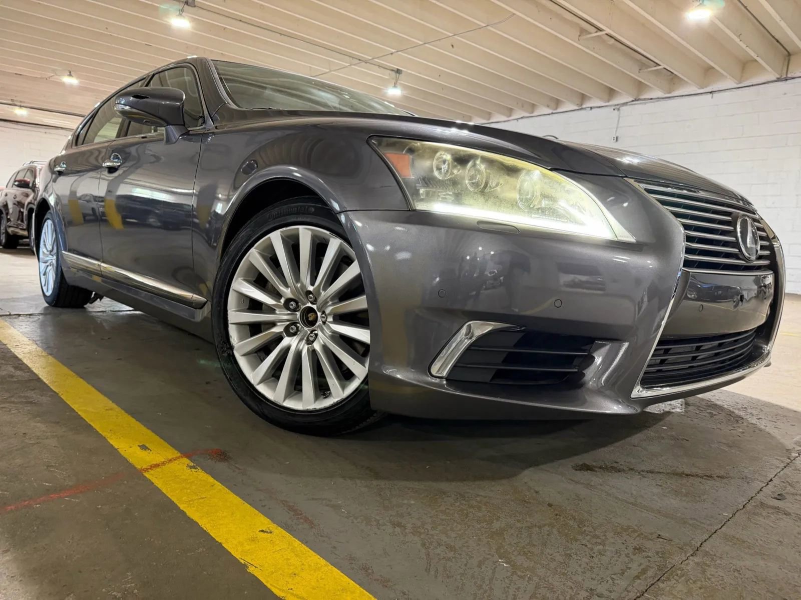Used 2013 Lexus LS 460 L w/ Preferred Accessory Package AWD/4WD image 5