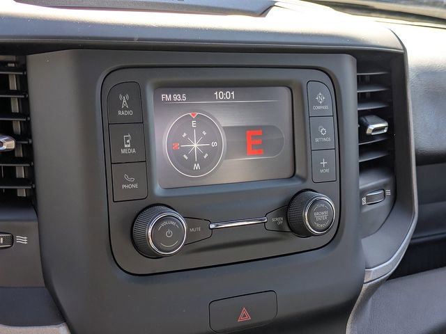 Used 2024 RAM 2500 Tradesman w/ Chrome Appearance Group image 18