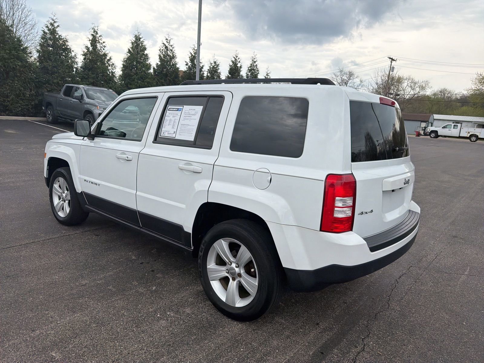 Used 2017 Jeep Patriot Latitude image 3