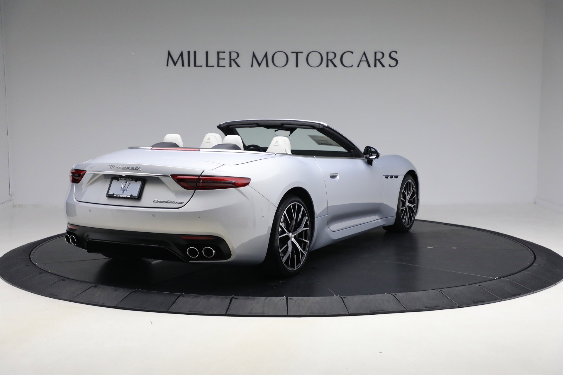 New 2026 Maserati GranCabrio Modena image 6