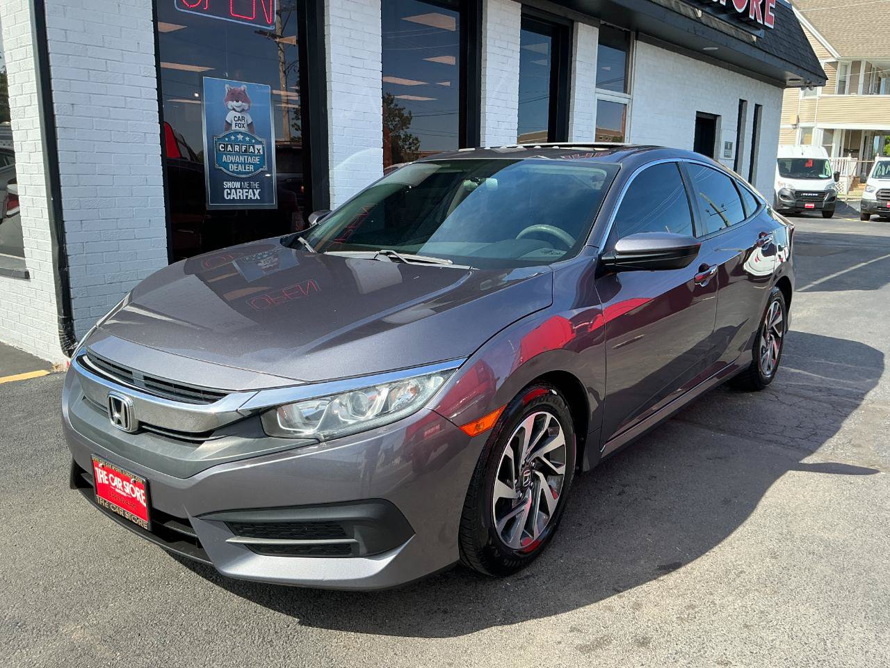 Used 2018 Honda Civic EX image 2