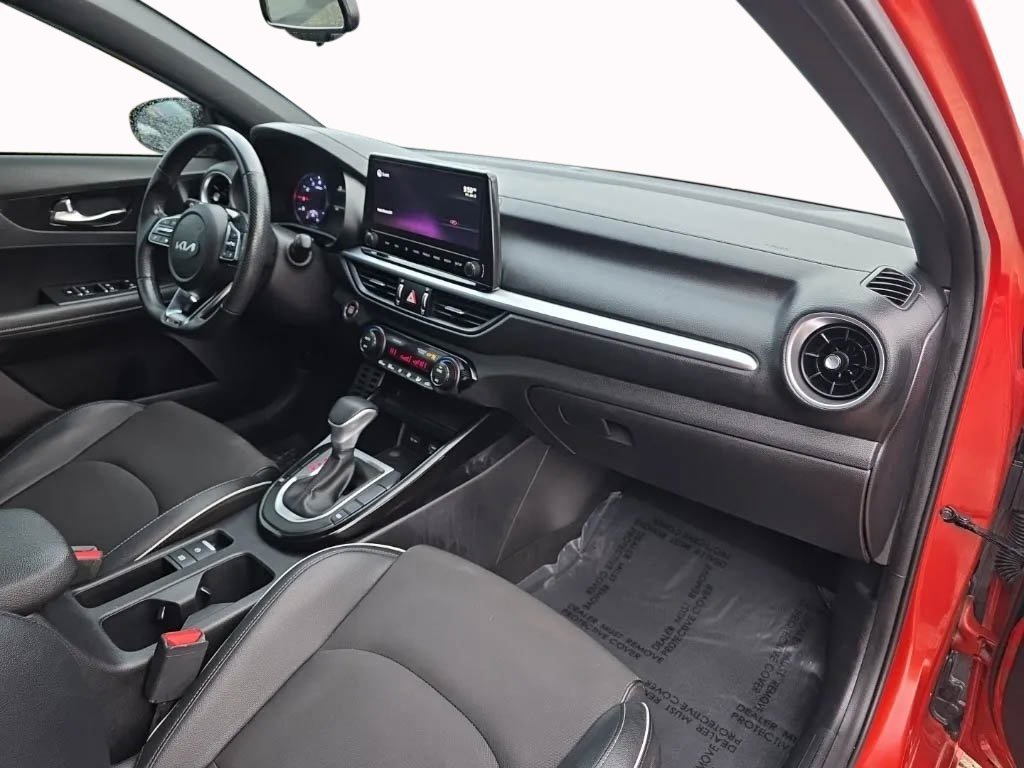 Used 2022 Kia Forte GT-Line w/ GT-Line Technology Package image 16